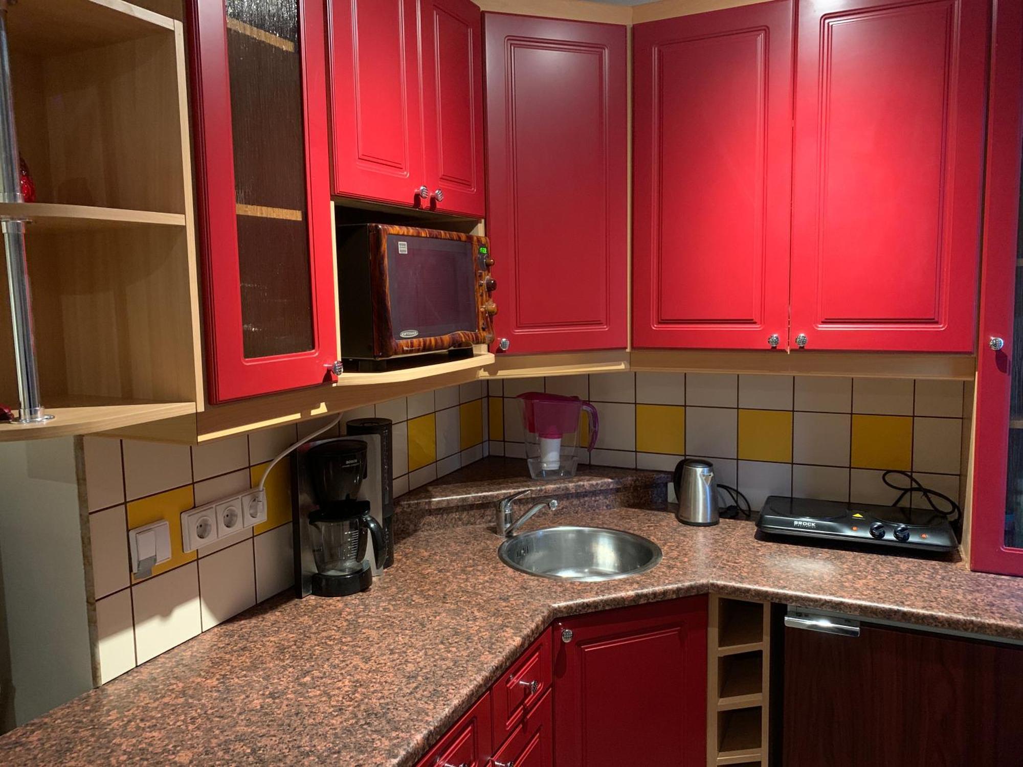Dikol Two-Room Apartment-Self Check-In & Free Parking Near City Center Tallinn Exterior photo